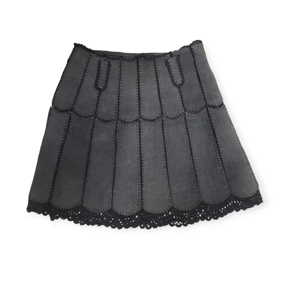 Vintage Black Suede Patchwork Miniskirt With Crochet Lace Trim 70s Boho 38 EU 6 - Picture 2 of 15